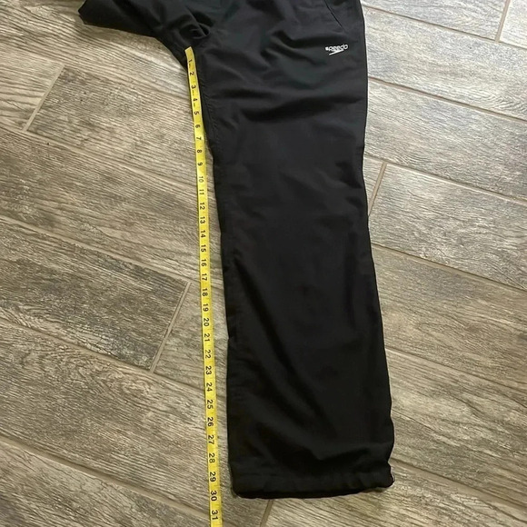 Speedo Men’s black practice joggers Mesh lining Toggle cinch ankle Size M - Picture 8 of 14